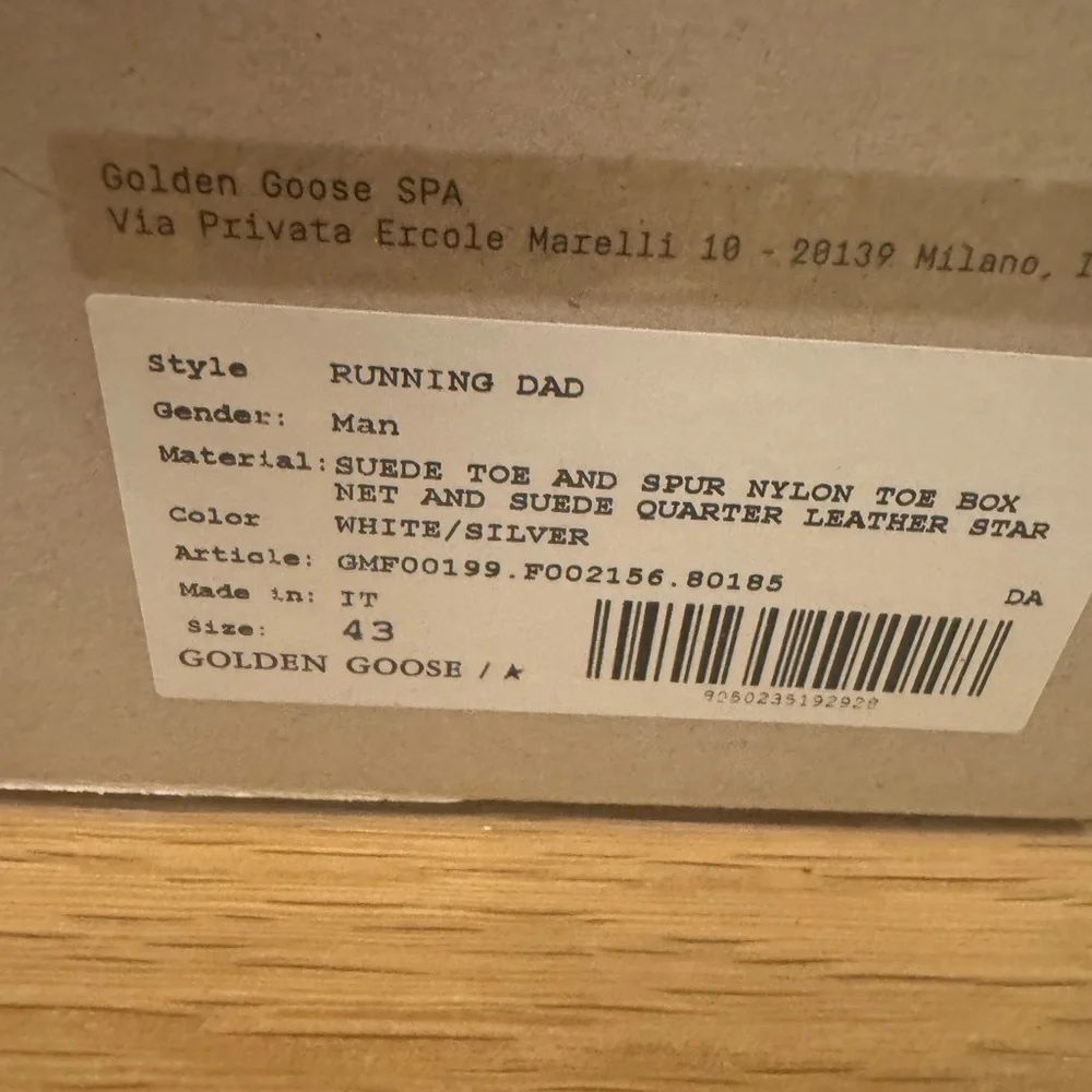 Authentic Almost New Men’s Dad Star Golden Goose Sneaker - Picture 5 of 7